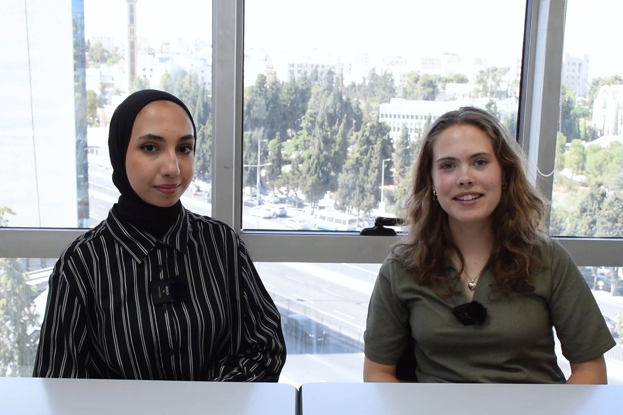 برنامج شركاء اللغة